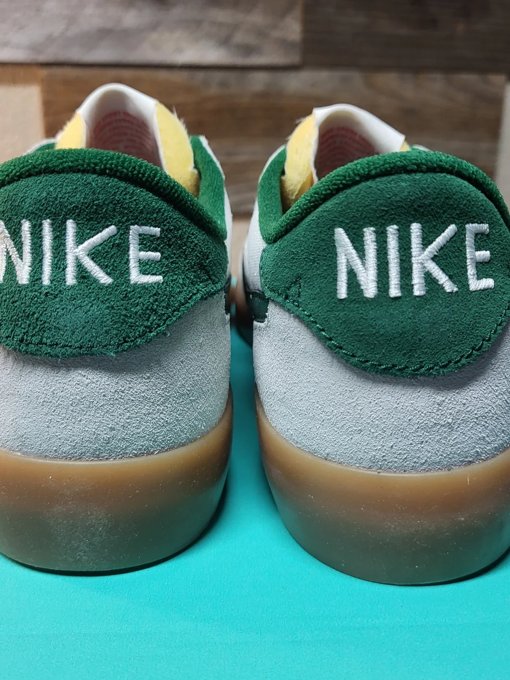 Nike men’s low